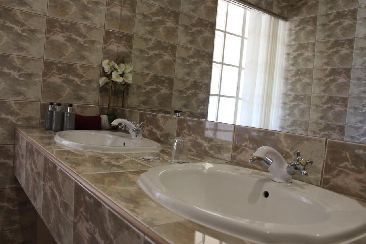 Florentia Guest House Bloemfontein Ngoại thất bức ảnh