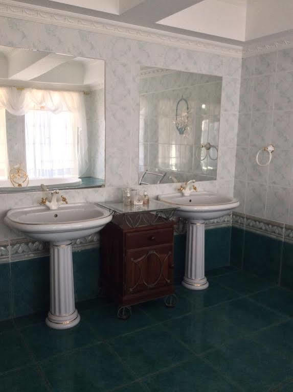 Florentia Guest House Bloemfontein Ngoại thất bức ảnh