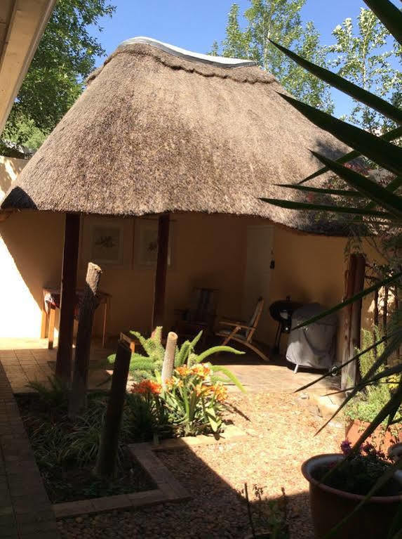 Florentia Guest House Bloemfontein Ngoại thất bức ảnh